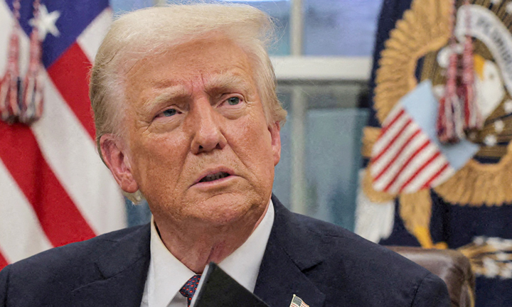 Ông Trump ra tuyên bố 