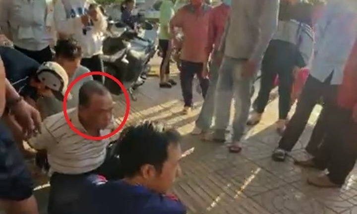 Clip: Người dân vây bắt, 