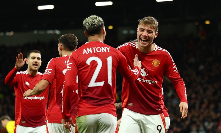 2 cái tên Man United quyết định bán đứt: Ông chủ MU sẽ thu về bao nhiêu triệu USD?