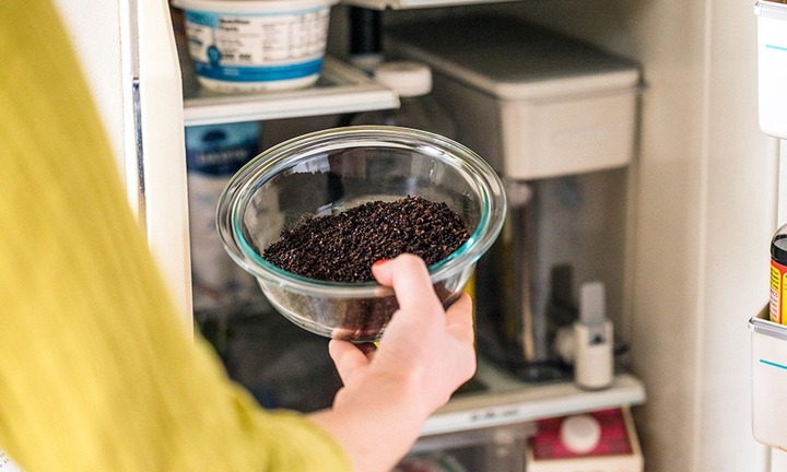 Làm thế nào để khử mùi hôi trong tủ lạnh?