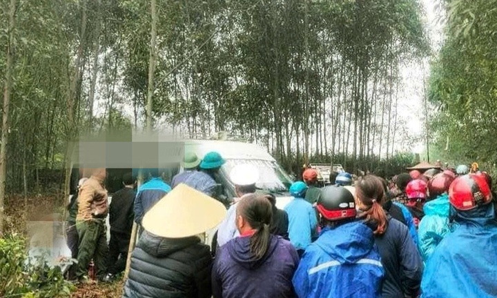 Vụ xe đưa tang anh trai tụt dốc đè tử vong em trai: Xót xa chia sẻ của người vợ