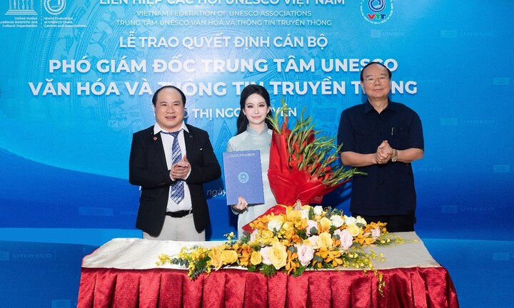 Bà Võ Thị Ngọc Huyền Phó Giám đốc trẻ tuổi nhất Trung tâm UNESCO Văn hóa và Thông tin Truyền thông