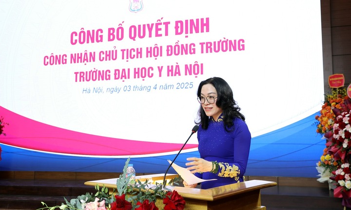 Profile “cực đỉnh” của tân Chủ tịch Hội đồng trường Trường Đại học Y Hà Nội