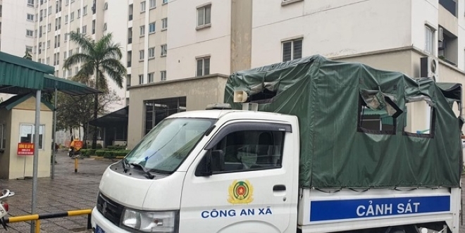 NÓNG: Diễn biến vụ kẻ nghi ngáo đá tấn công nhiều người khiến một phụ nữ tử vong ở Hà Nội