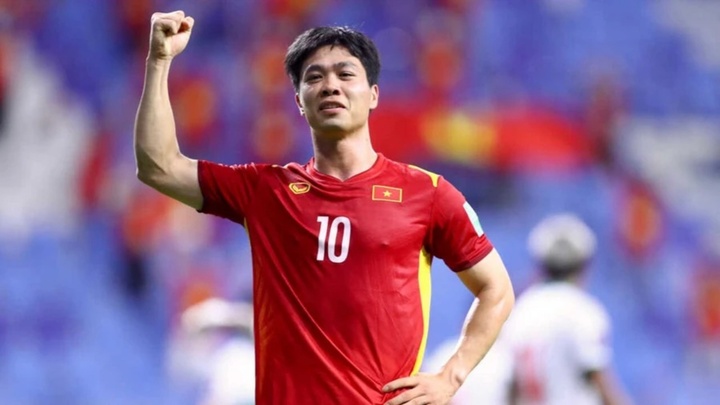 Công Phượng trở lại hậu chấn thương, sáng cửa cạnh tranh suất lên tuyển