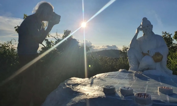 Lên đỉnh Bàn Cờ ngắm cảnh Đà Nẵng