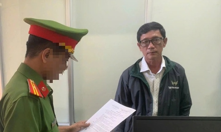 Vì sao cựu lãnh đạo Chi cục Thuế ở Cà Mau bị khởi tố?