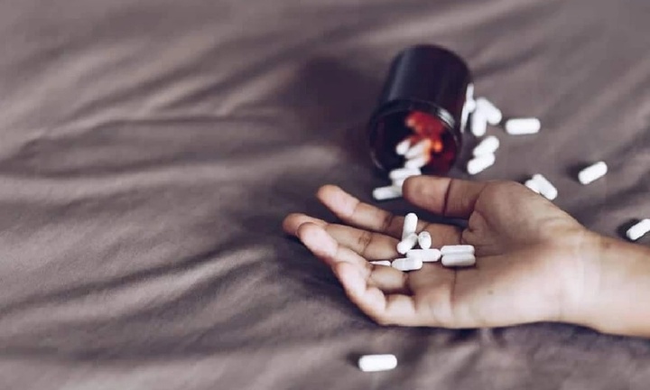 Mâu thuẫn với bạn trong lớp, nữ sinh 13 tuổi làm điều dại dột