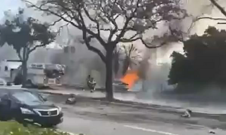 Máy bay rơi xuống đường ray xe lửa ở Mỹ, nhiều người thương vong