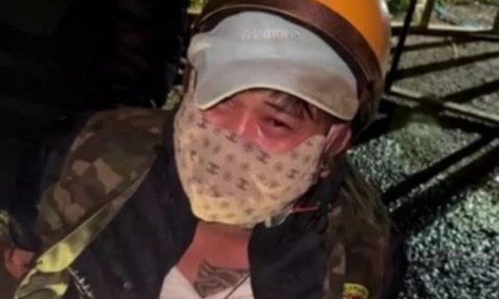 Trộm chó xịt hơi cay chống trả công an khi bị vây bắt