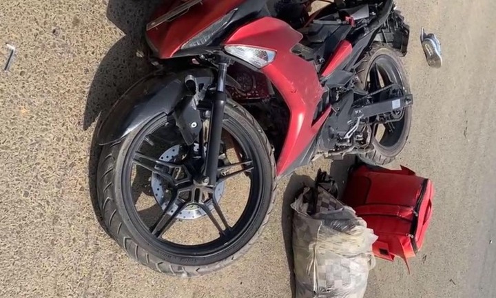 Tin tức tai nạn giao thông mới nhất ngày 16/4: Xe đầu kéo va chạm xe máy, 2 người tử vong