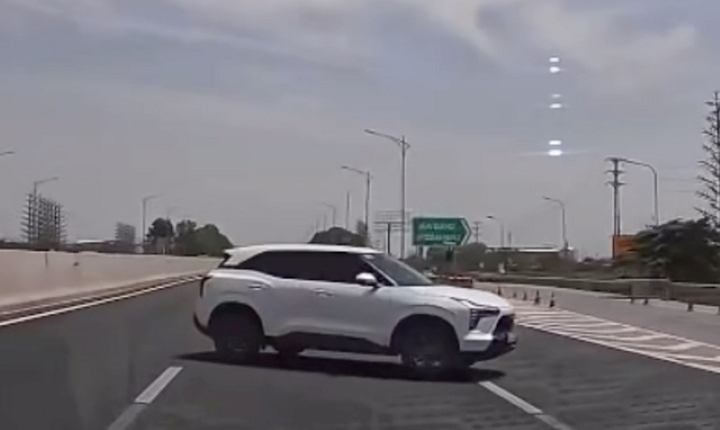 Xử phạt nữ tài xế đi ngược chiều, quay xe chắn ngang đường trên cao tốc Hà Nội - Hải Phòng