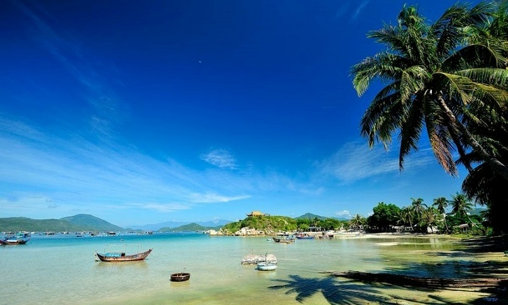 Những bãi biển đẹp ít người biết ở Nha Trang