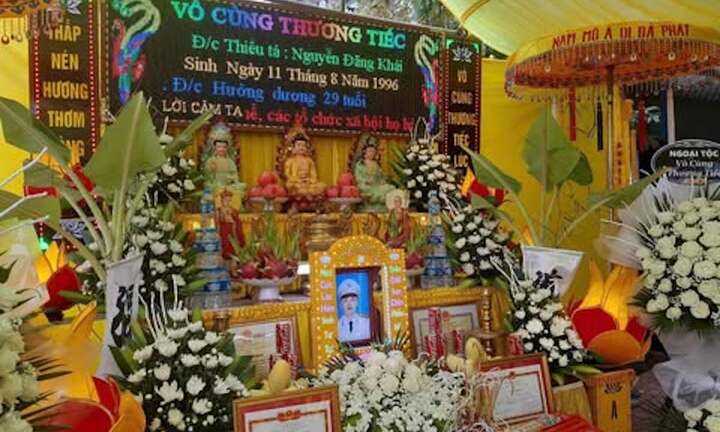 Thượng úy công an hy sinh anh dũng khi bắt tội phạm ở Quảng Ninh được thăng cấp bậc hàm