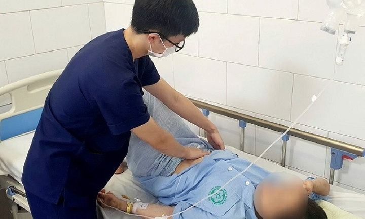 Người phụ nữ suy thận cấp vì hái cây me đất sắc nước uống để... mát gan