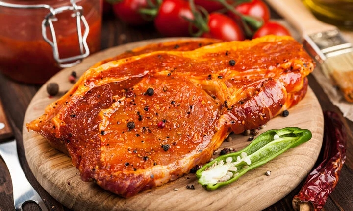 Có nên ướp thịt qua đêm?