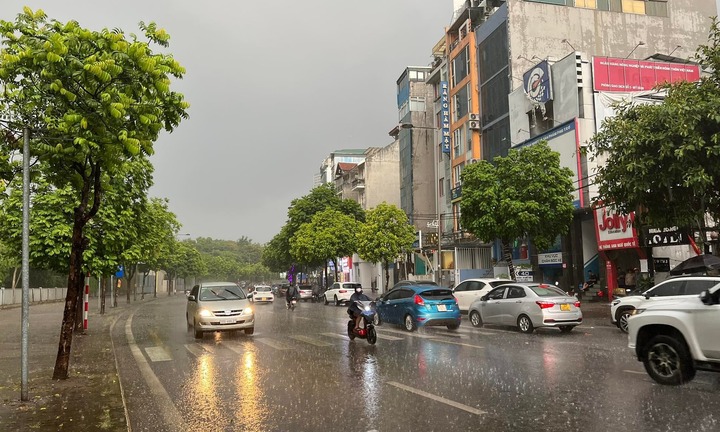 Tin tức dự báo thời tiết hôm nay (24/4): Miền Bắc mưa lớn cục bộ