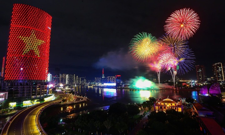 Tối nay (26/4), TP.HCM bắn pháo hoa lúc mấy giờ, ở đâu?