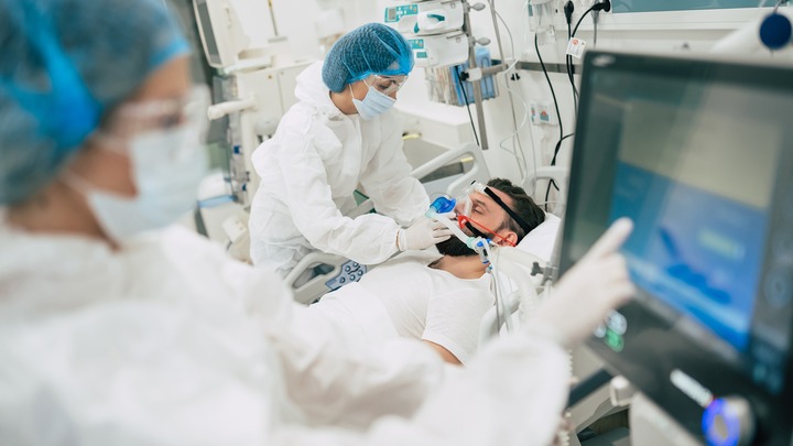 Định mệnh nghiệt ngã từ sai sót y khoa Đông-Tây: Bệnh viện rút nhầm máy thở, bệnh nhân tử vong thương tâm