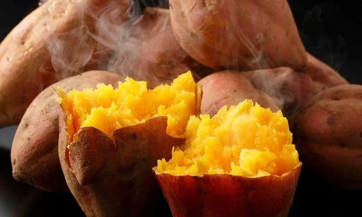 Mẹo luộc khoai lang nhanh chín, bở tung