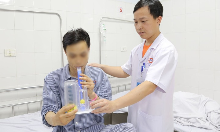 Người đàn ông ở Quảng Ninh suýt mất mạng sau cơn ho dữ dội