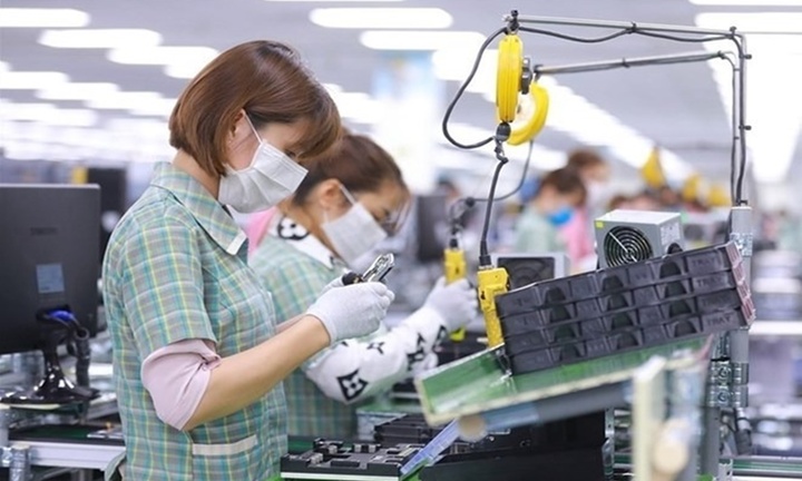 Người lao động có quyền từ chối làm thêm giờ vào ngày lễ không?