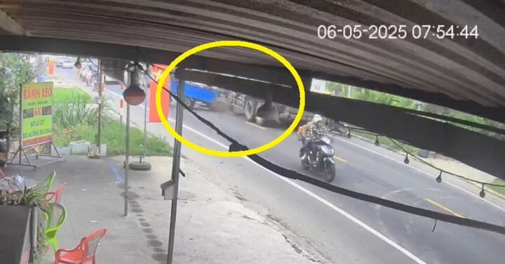 Xe ba gác chuyển làn đột ngột bị xe ben tông trực diện, nam tài xế tử vong thương tâm tại Long An