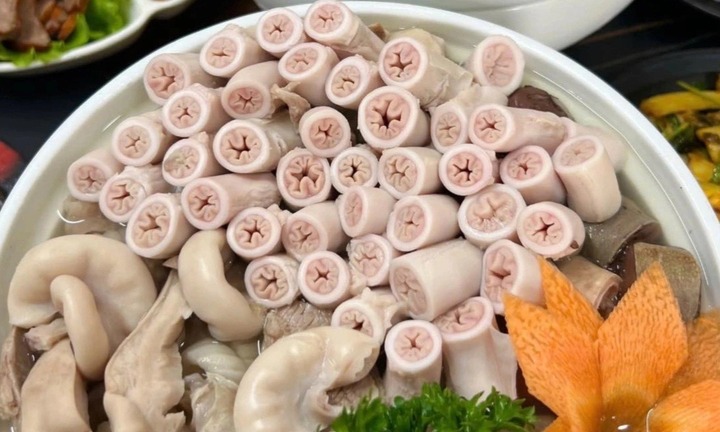 Lòng lợn - món ăn khoái khẩu của nhiều người nhưng khi nhất định phải lưu ý 3 điều này!