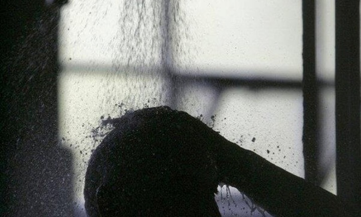 Tắm đêm dễ dẫn đến đột quỵ?