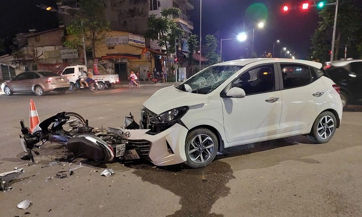 Tin tức tai nạn giao thông mới nhất ngày 9/5: Va chạm giữa xe khách và xe tải, 1 người chết