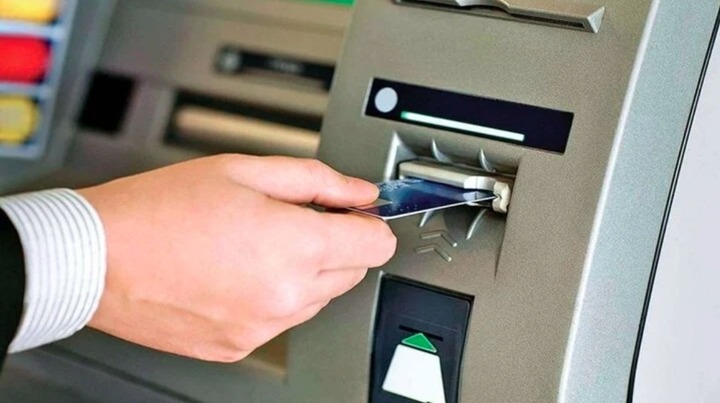 Các chiêu tiết kiệm chi phí giao dịch qua ATM