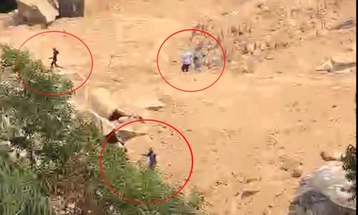 Công an mật phục, nổ súng vây bắt nhóm “đá tặc” trên núi Hòn Chà