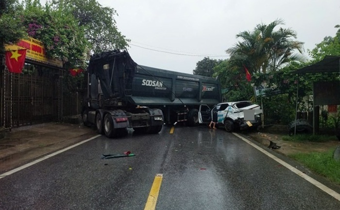 Tin tức tai nạn giao thông mới nhất ngày 12/5: Tai nạn giao thông liên hoàn, nhiều người bị thương