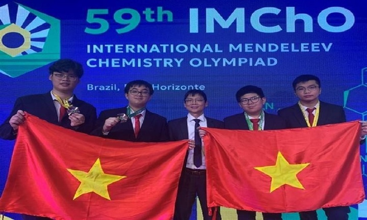 4 học sinh Việt Nam xuất sắc giành huy chương tại Olympic Hóa học Mendeleev
