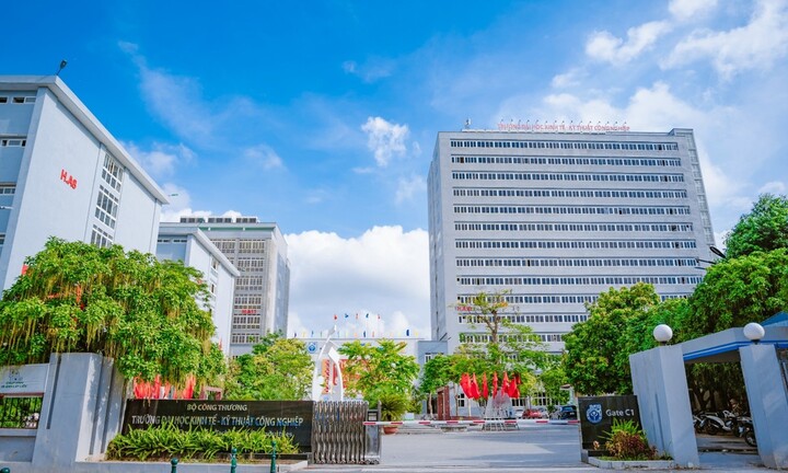 Đại học Kinh tế - Kỹ thuật Công nghiệp (UNETI) dự kiến tuyển 6.800 chỉ tiêu hệ đại học chính quy năm 2025