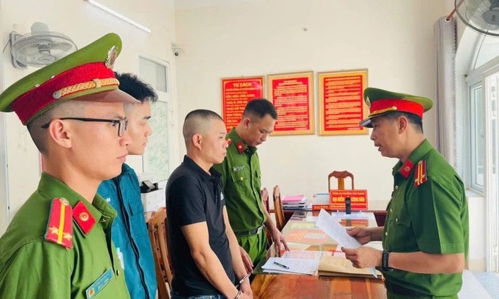 Bắt đối tượng lừa đổi thưởng vé số, chiếm đoạt tiền của người khuyết tật ở Quảng Nam