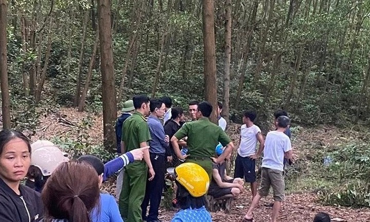 Hai học sinh chết đuối thương tâm dưới khe suối ở Hà Tĩnh: Là anh em họ trong một gia đình