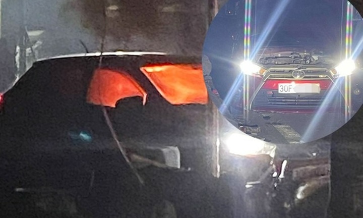 Vụ ô tô tông xe máy ở Hà Nội rồi bốc cháy: Nhân chứng nói gì?