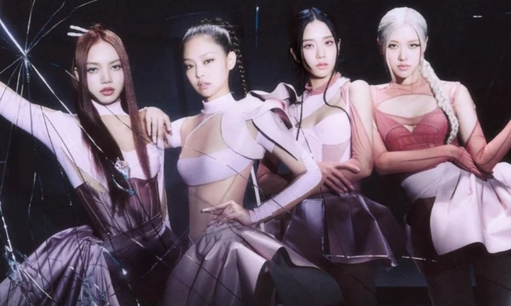 BLACKPINK công bố tên gọi World Tour 2025 