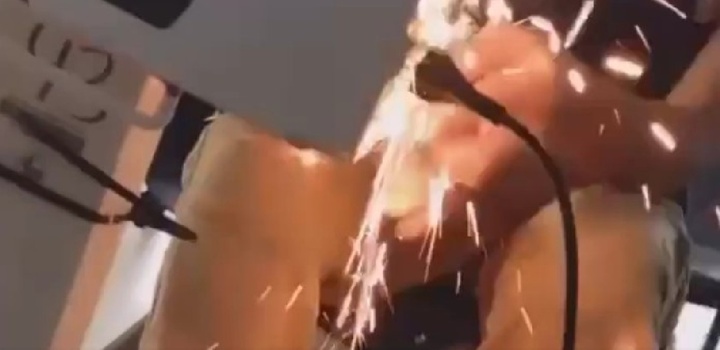 Clip: Dùng kéo cắt phích cắm điện để 