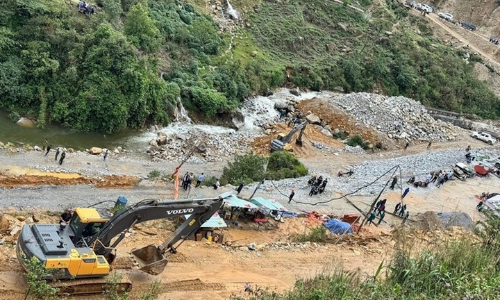 Thủ tướng yêu cầu khẩn trương tìm kiếm, cứu hộ nạn nhân vụ sạt lở ở Lai Châu
