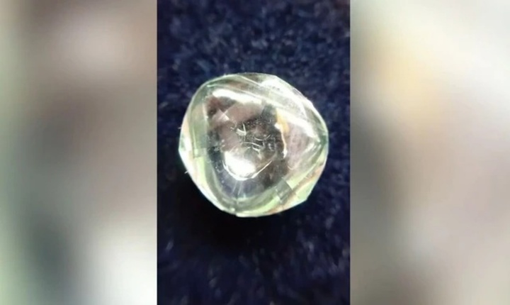 Tưởng viên đá bỏ đi, người thợ mỏ 