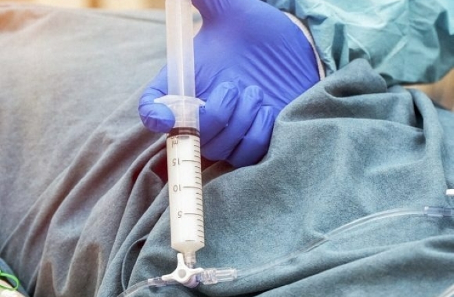 Định mệnh nghiệt ngã từ sai sót y khoa Đông-Tây: Y tá truyền nhầm sữa vào tĩnh mạch, bé trai 7 tháng tuổi tử vong thương tâm