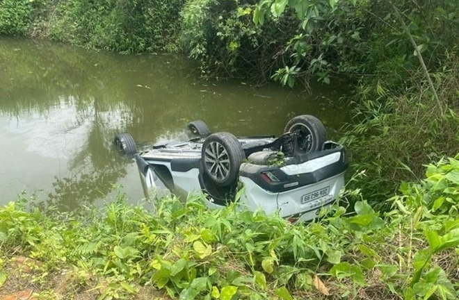 Vụ người phụ nữ tử vong trong ô tô lật ngửa dưới ao ở Thái Nguyên: Nạn nhân gặp nạn khi đi xem đất