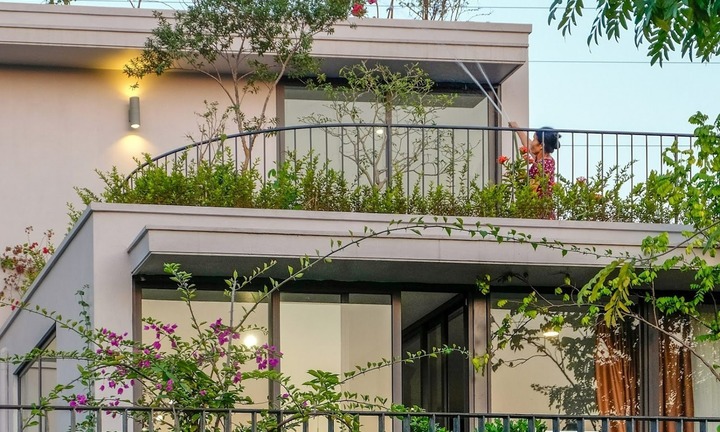 Ban công đua ra tối đa bao nhiêu?