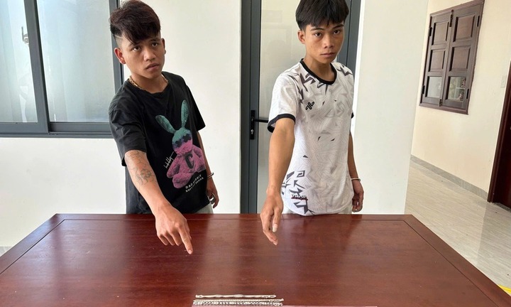 Quảng Nam: Hai đối tượng nửa đêm xông vào ký túc xá, dẫn 9 học sinh ra ngoài đánh đập cướp tài sản