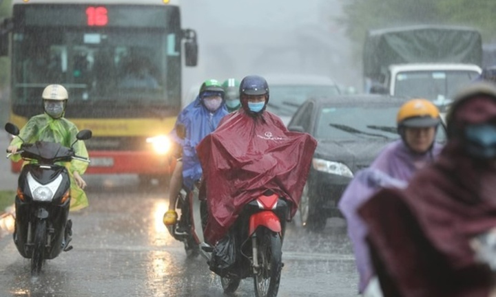 Miền Bắc bất ngờ đón gió mùa đông bắc cuối tháng 5