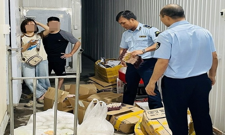 Vĩnh Phúc: Tạm giữ hơn 400 kg thực phẩm đông lạnh không rõ nguồn gốc xuất xứ