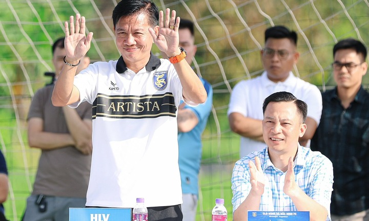 Vì sao CLB Bắc Ninh chia tay HLV Hoàng Anh Tuấn?