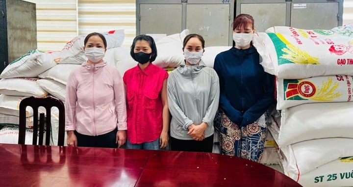 Bắt 2 chủ cửa hàng ở Hà Nội kinh doanh khoảng 23 tấn gạo giả thương hiệu: Hé lộ mánh khóe tinh vi của nữ nghi phạm